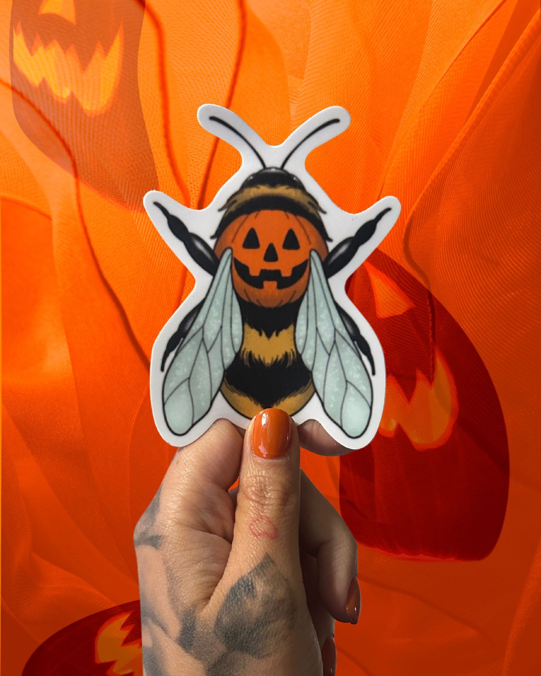 Jack-o-lantern bee Sticker